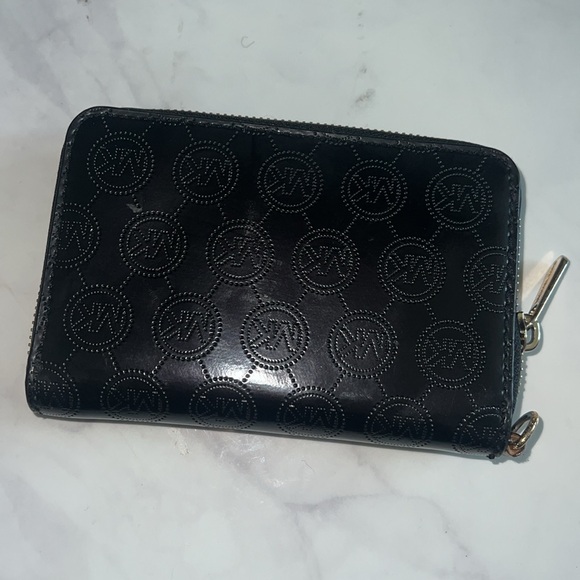 Michael Kors Wallet - Picture 2 of 3